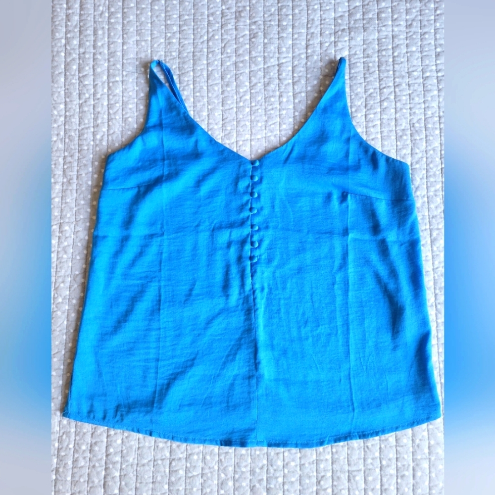 EUC Size S Banana Republic Silky Tank Top. Adjustable Straps, Lined.